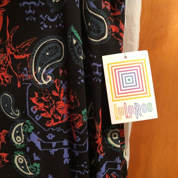 Lularoe - Picture 1 of 3